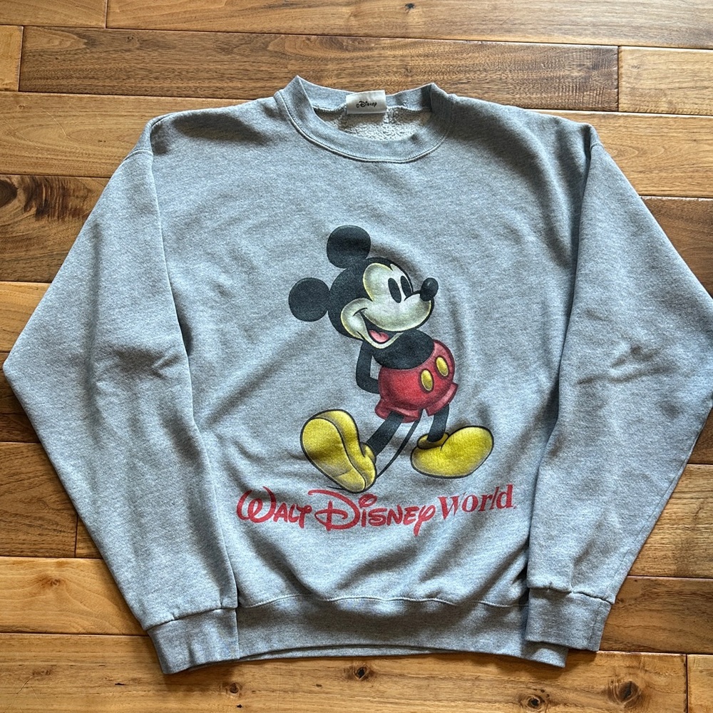 Vtg Walt Disney World Mickey Mouse sweatshirt